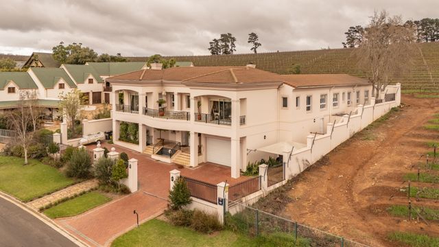 5 Bedroom Property for Sale in Aurora Western Cape